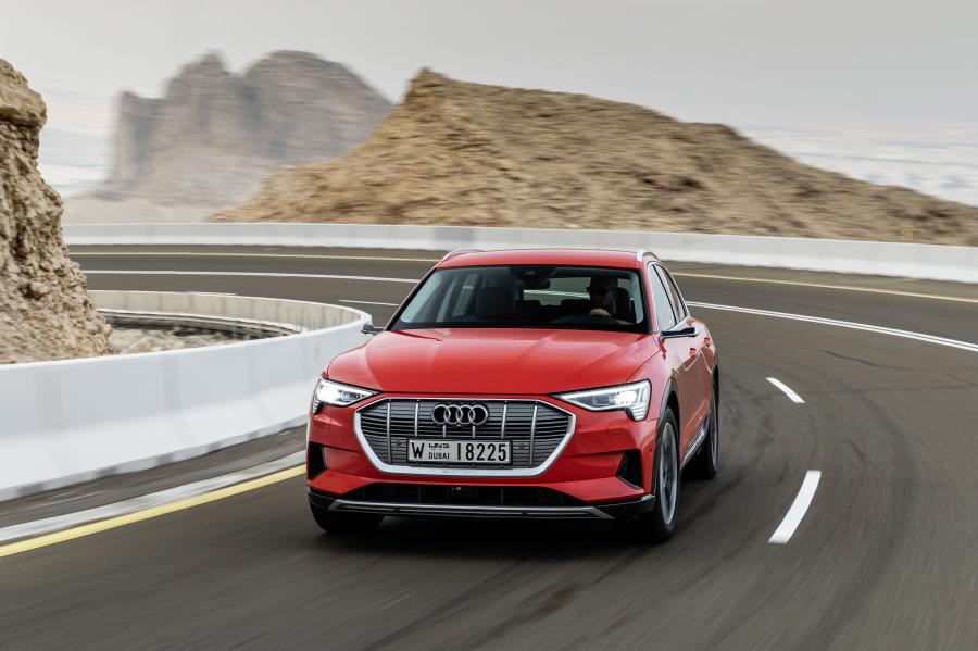  Audi e-tron 55 Quattro 2019 года  (WW) (фото 91 из 452)